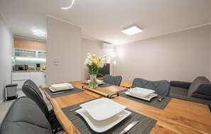 Dining - Lovely apartment in Mrljane (Mrljane)