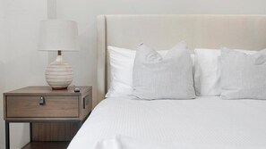 2 Schlafzimmer, Schreibtisch, Bügeleisen/Bügelbrett, WLAN