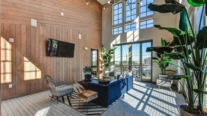 Smart TV - Landing | Incredible 2BD, Game Room, Gym (Houston)