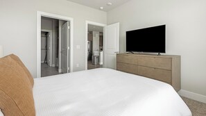 1 bedroom, desk, iron/ironing board, WiFi