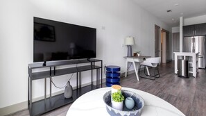 Interior - Landing | Chic 1BD, Game Room, Clubhouse (Houston)