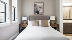 2 Schlafzimmer, Schreibtisch, Bügeleisen/Bügelbrett, WLAN