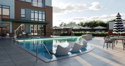 Landing | Incredible 2BD, Pool, Gym