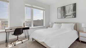 2 Schlafzimmer, Schreibtisch, Bügeleisen/Bügelbrett, WLAN