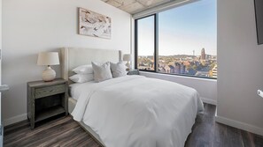 1 bedroom, desk, iron/ironing board, WiFi - Landing | Spectacular 1BD, Clubhouse (Nashville)