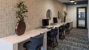 Business centre - Landing | Stylish 1BD, Game Room, Courtyard (Katy)