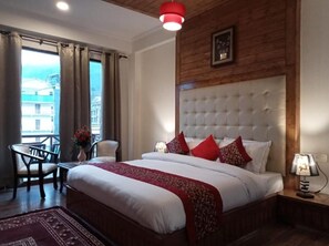 Deluxe Double or Twin Room | Individually decorated, individually furnished, free WiFi, bed sheets - The Spruce Mansion Manali (Manali)