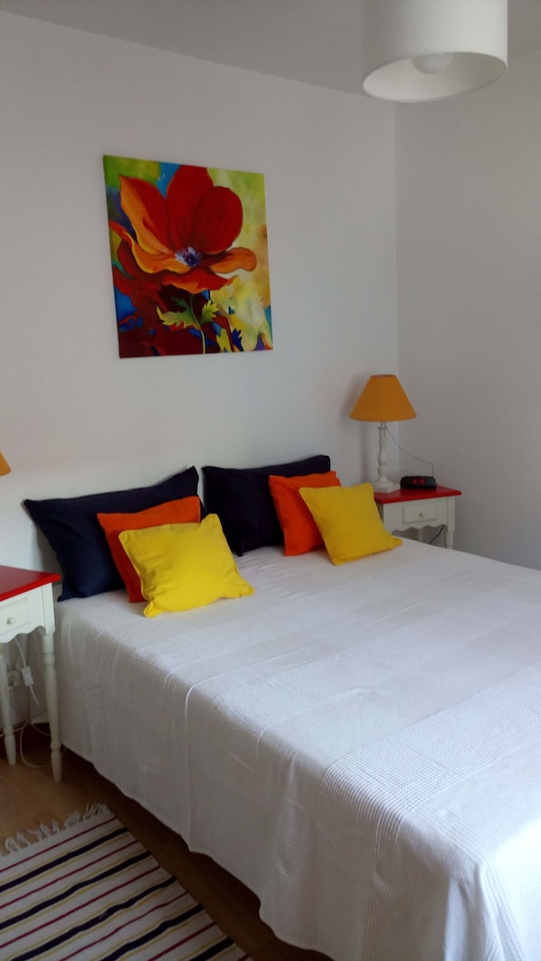 2 bedrooms, in-room safe, iron/ironing board, travel cot