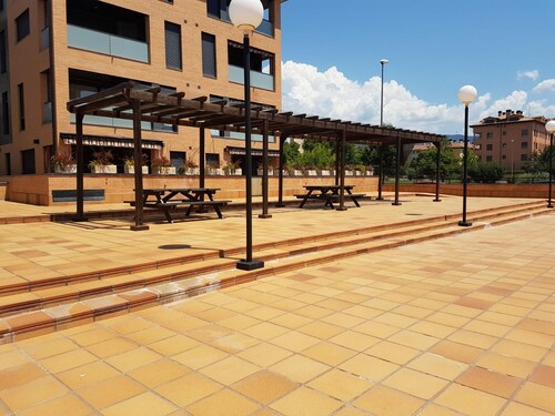 Ground Floor Apartment with Garden and Two Bedrooms in Jaca