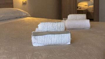 1 camera, ferro/asse da stiro, Wi-Fi, lenzuola