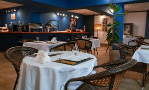 Desayuno buffet incluido todos los días 