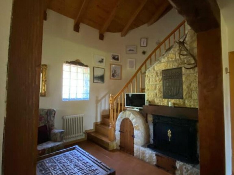 Villa Individuelle Avec Jardin Et Barbecue à Villanúa, 3 Chambres, 2 éTages Et Cuisine Séparée - Canfranc