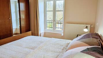4 chambres, Wi-Fi gratuit, draps fournis