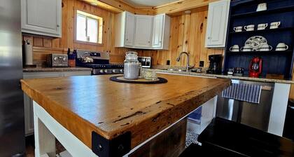 Newly renovated house, walking distance to downtown Greenville, direct ATV and Snowmobile access