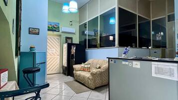 House, Multiple Bedrooms, Smoking, Balcony | Lobby