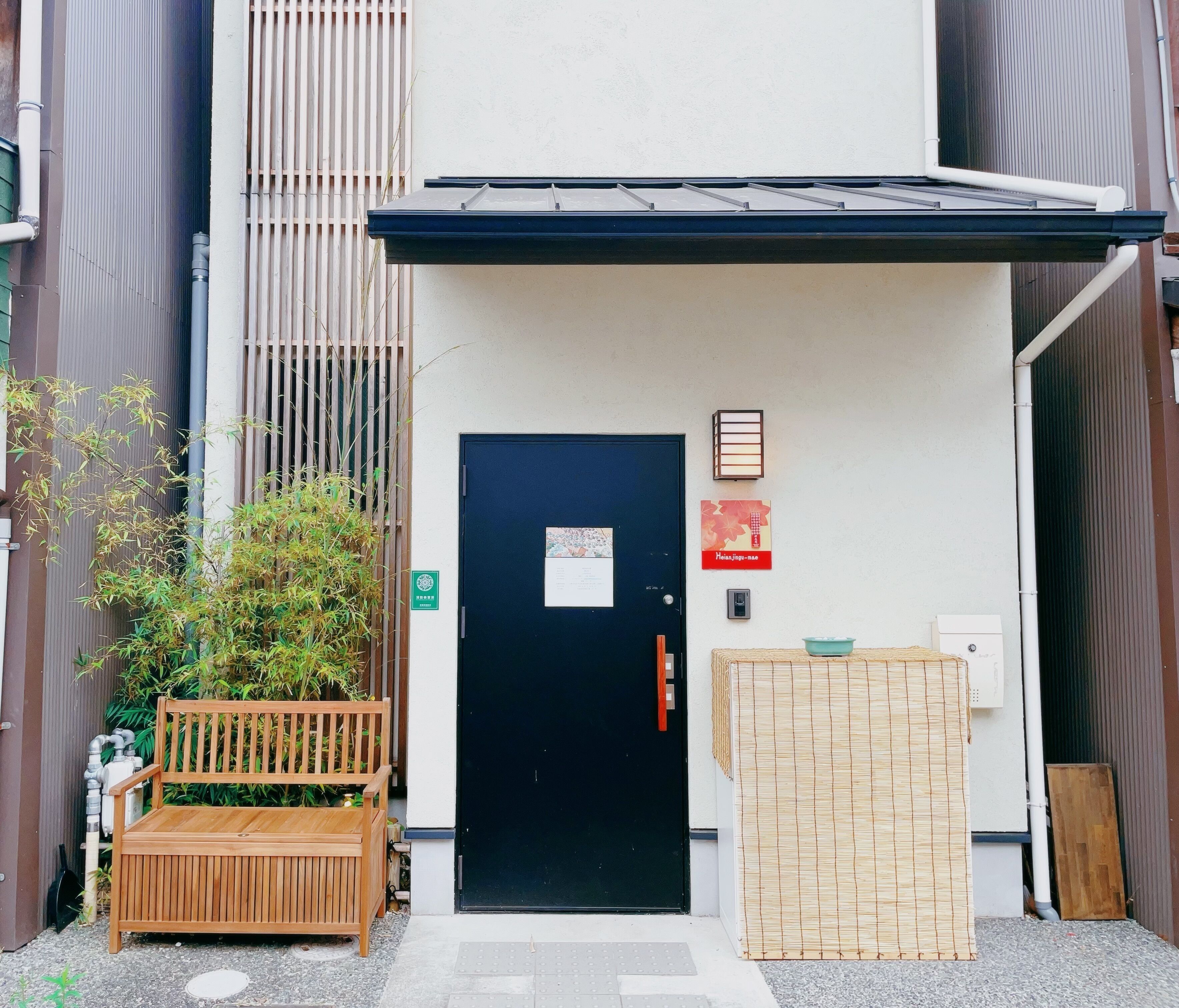 施設の正面