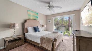 4 bedrooms, iron/ironing board, travel cot, WiFi