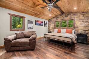 3 bedrooms, free WiFi, bed sheets