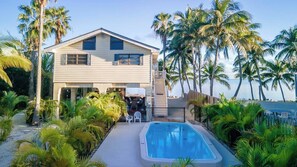 Ulkouima-allas, lämmitetty uima-allas