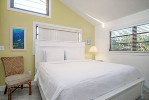 4 soverom, strykejern/-brett, wi-fi (inkludert) og sengetøy