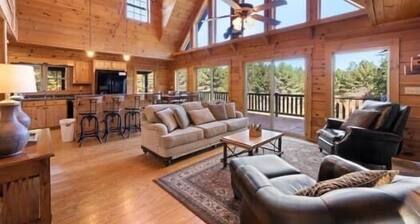 Lake Lovers Cabin 4 Bedrooms 3.5 bath. Close to Lake Lure & Chimney Rock