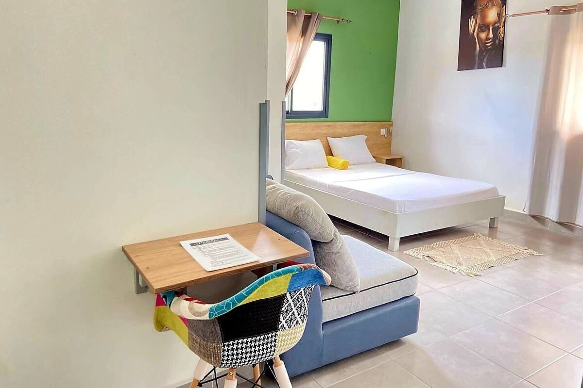 Quarto casal conforto | Espaço de trabalho para notebook, Wi-Fi de cortesia