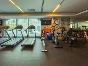 Fitness facility - Maison Privee - Modern Beach Living in the Heart of Dubai Marina (Dubai)