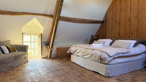 7 chambres, bureau, fer et planche Ă repasser, Wi-Fi gratuit