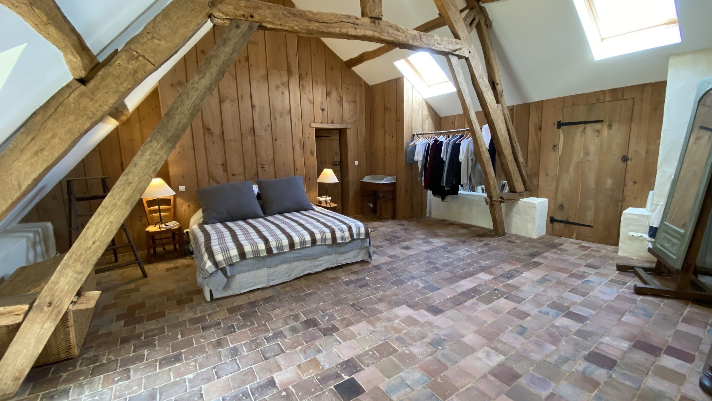 7 Schlafzimmer, Schreibtisch, Bügeleisen/Bügelbrett, kostenloses WLAN