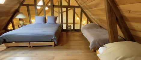 7 chambres, bureau, fer et planche Ă repasser, Wi-Fi gratuit