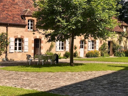 Authentic Large Property in the Heart of Perche, Peacefull Location, Pool, Park