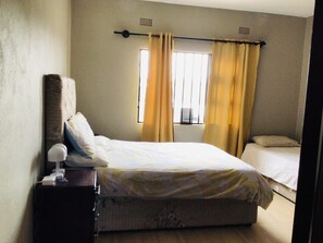 1 Schlafzimmer, Bügeleisen/Bügelbrett, kostenloses WLAN, Bettwäsche