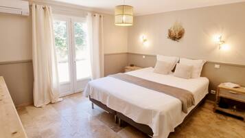 2 chambres, fer et planche Ă repasser, Wi-Fi, draps fournis