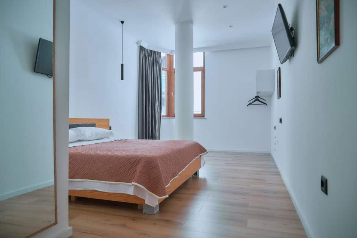 Double Room | Soundproofing, free WiFi