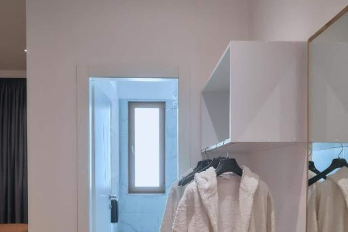 Triple Room | Soundproofing, free WiFi