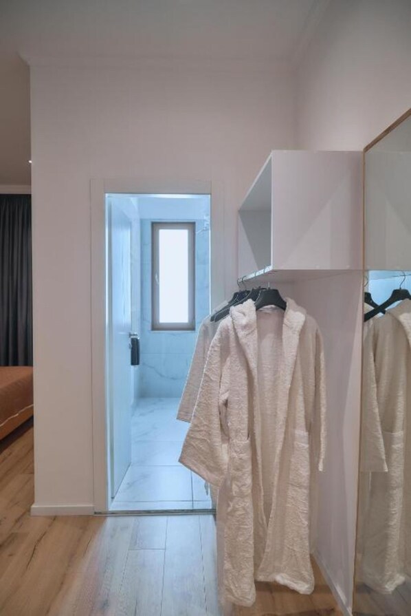 Chambre Triple | Chambres insonorisées, Wi-Fi gratuit