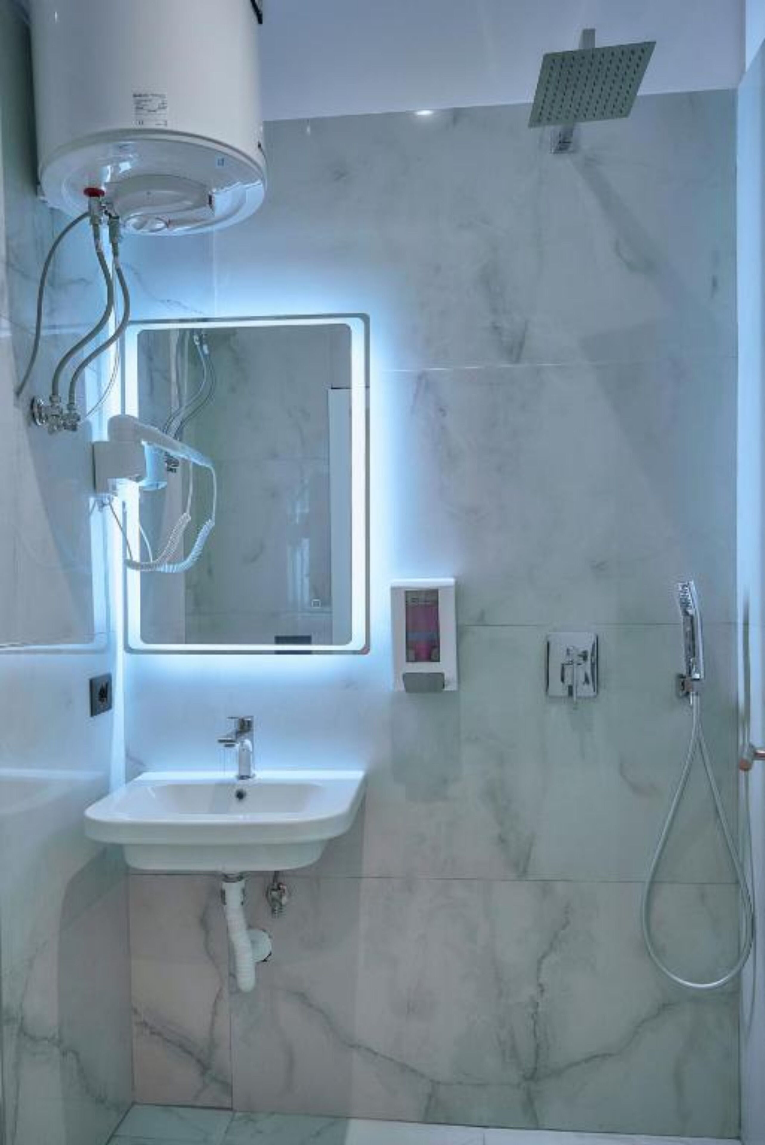 Foto - Kalpazo Inn Tirana