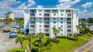Exterior - DP 404A Beautiful 2 bed by the Harbor (Destin)
