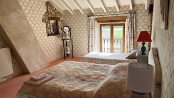 5 chambres, fer et planche Ă  repasser, Wi-Fi, draps fournis