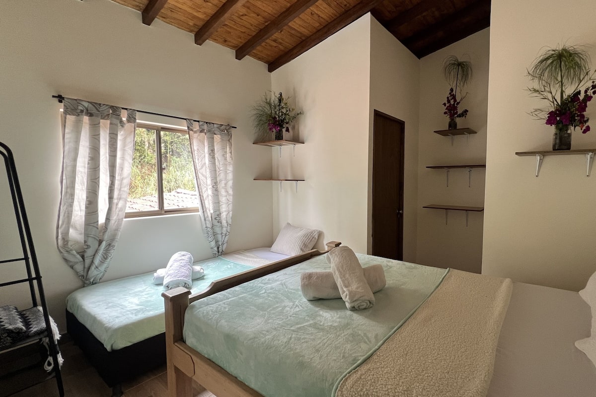 Comfort Room, Multiple Beds, Mountainside | 1 bedroom