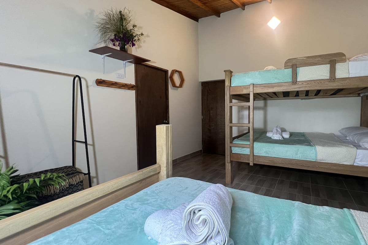 Family Room, Multiple Beds | 1 bedroom