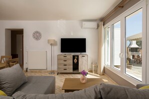 Apartment, 3 Schlafzimmer, Raucher, Terrasse | Wohnzimmer