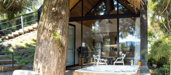 Tree House: Gorgeous cabin with jacuzzi in Guatape