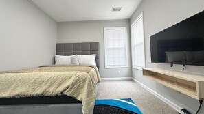 4 soverom, strykejern/-brett, wi-fi og sengetøy