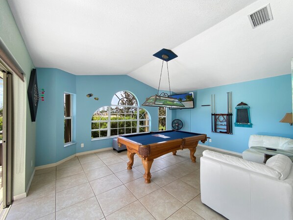 Game room - Turtle Bay, full refund*, pool heat, dogs ok, pool (Rotonda West)