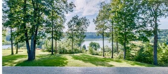 New to the Market!! Charming 3-bedroom Rough River lake home! In Westview KY!! 