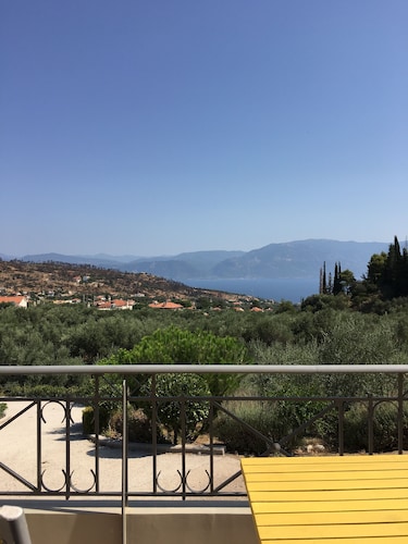 A beautiful olive orchard with mountain and sea view,ideal for a relaxing break 