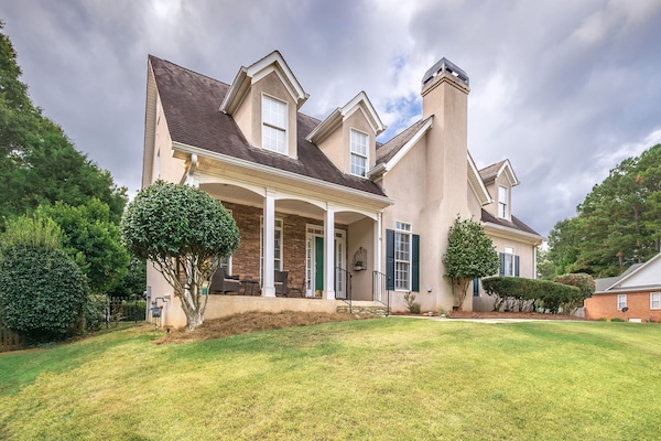 Front porch with outdoor seating