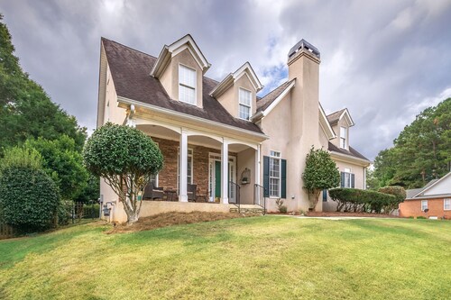 Victorian House located minutes from Trilith  Studios