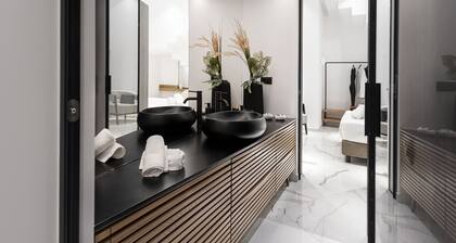 MAISON 36 NEW VILLA DOWNTOWN IN ATHENS